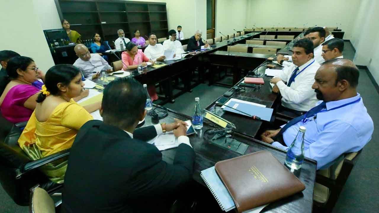 ක්ෂුද්ර මූල්ය ණය නියාමන අධිකාරි පනත කඩිනමින් ක්රියාත්මක කිරීමට අවධානය