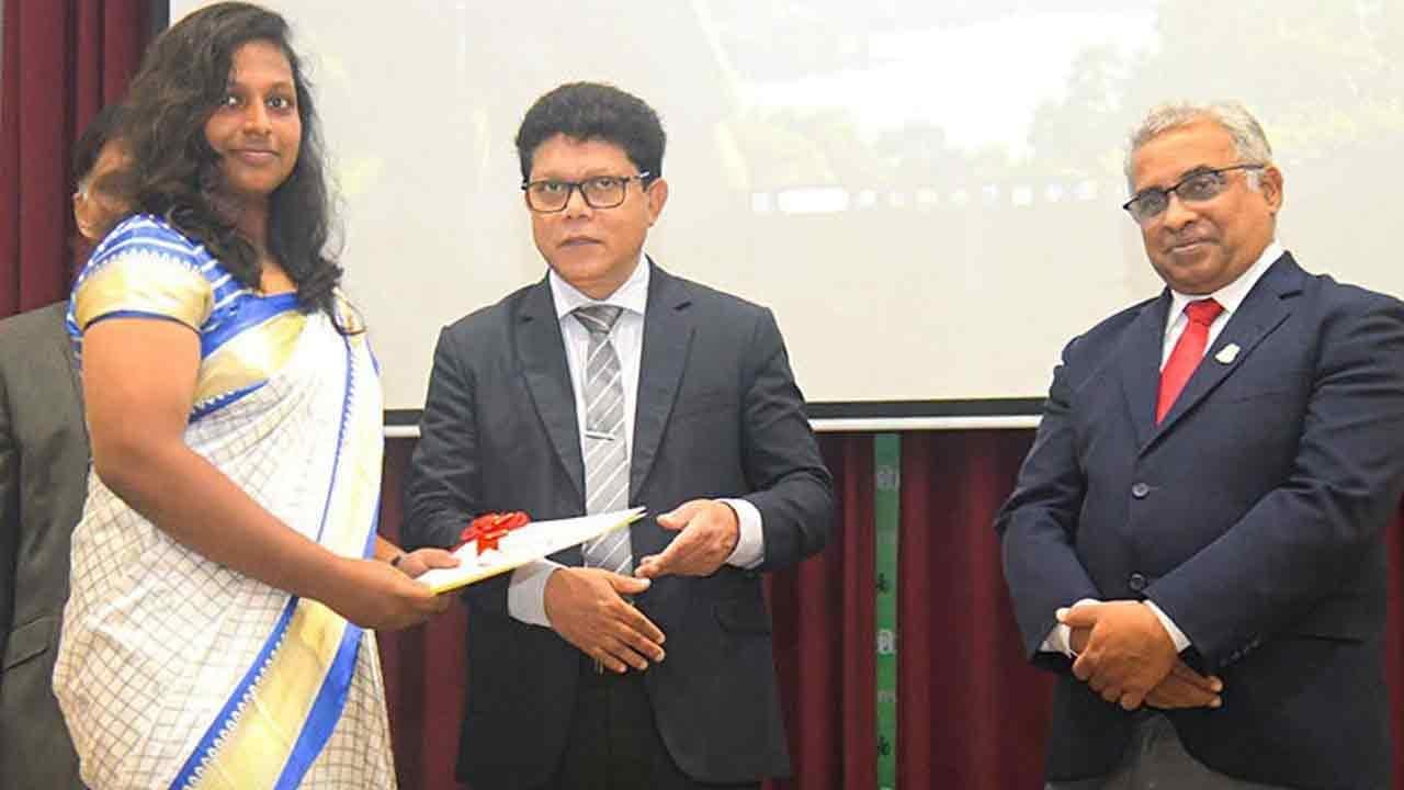 කාන්තාවන් 06දෙනෙකු ඇතුළු 229කට වනසත්ත්ව නියාමක පත්වීම්