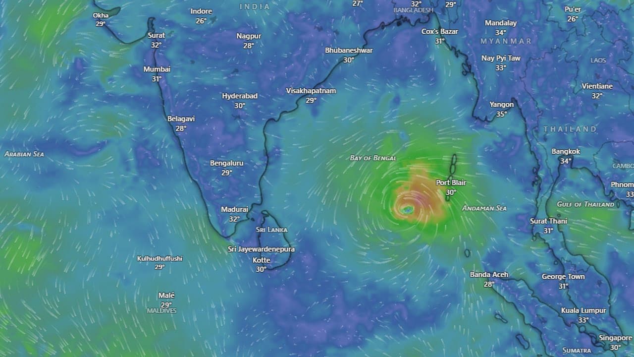 බෙංගාල බොක්කේ පීඩන අවපාතයක් - සුළි කුණාටුවක් දක්වා වර්ධනයවීමේ ඉතා ඉහළ සම්භාවිතාවක්